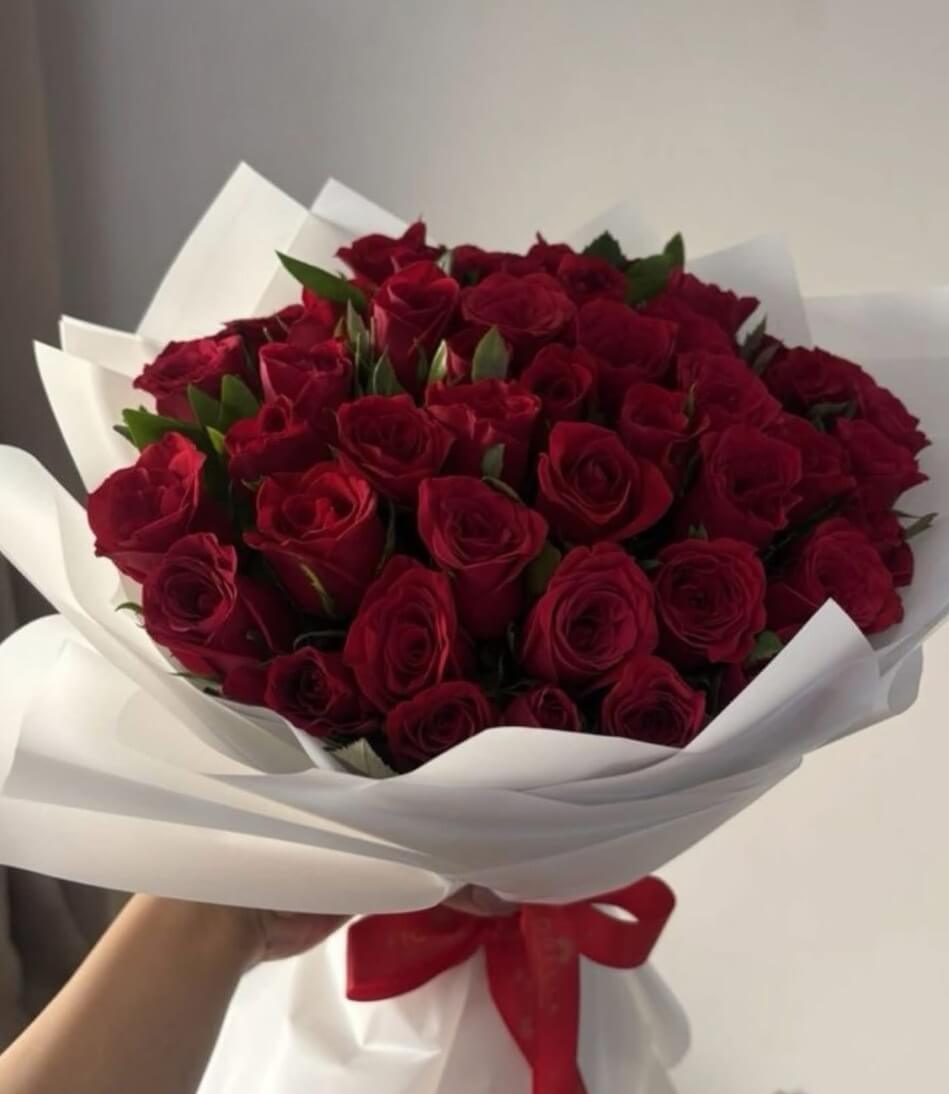 50 Red roses bouquet 50 Red roses bouquet